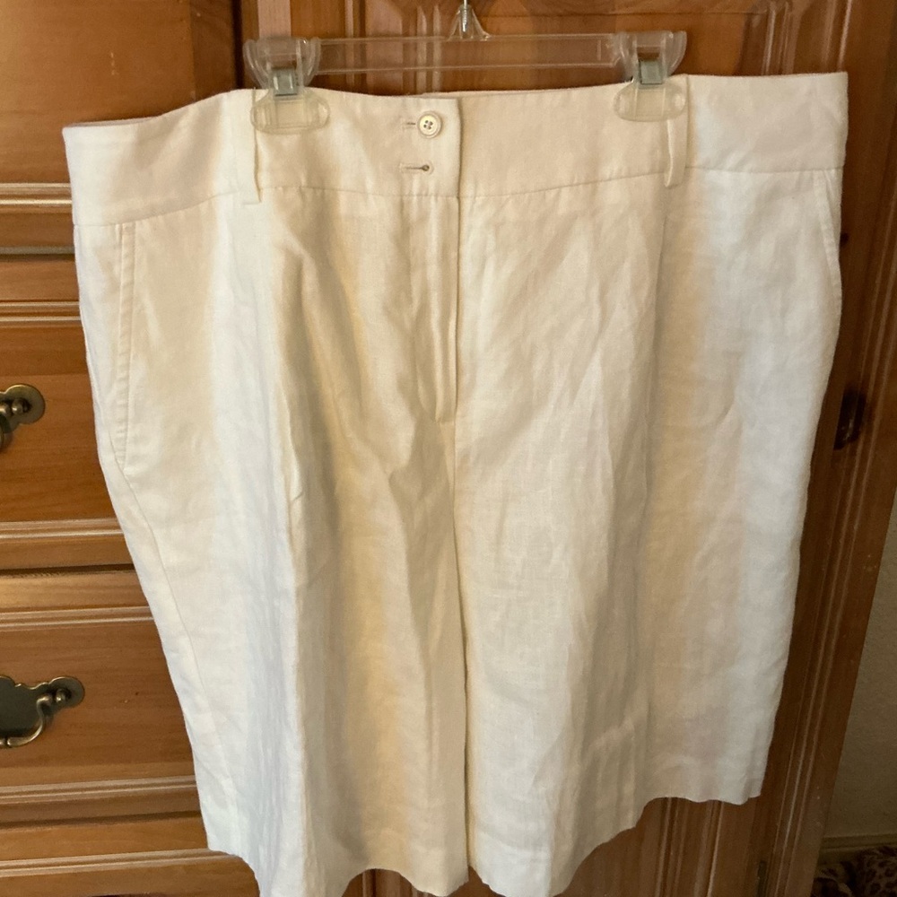 NWOT TALBOTS White Lined Linen Shorts
